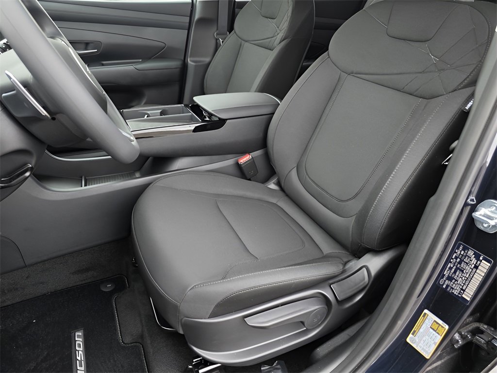 New 2026 Hyundai Tucson Blue SE image 13