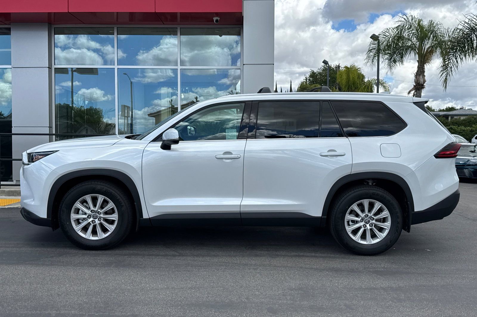 Used 2026 Toyota Grand Highlander XLE image 8