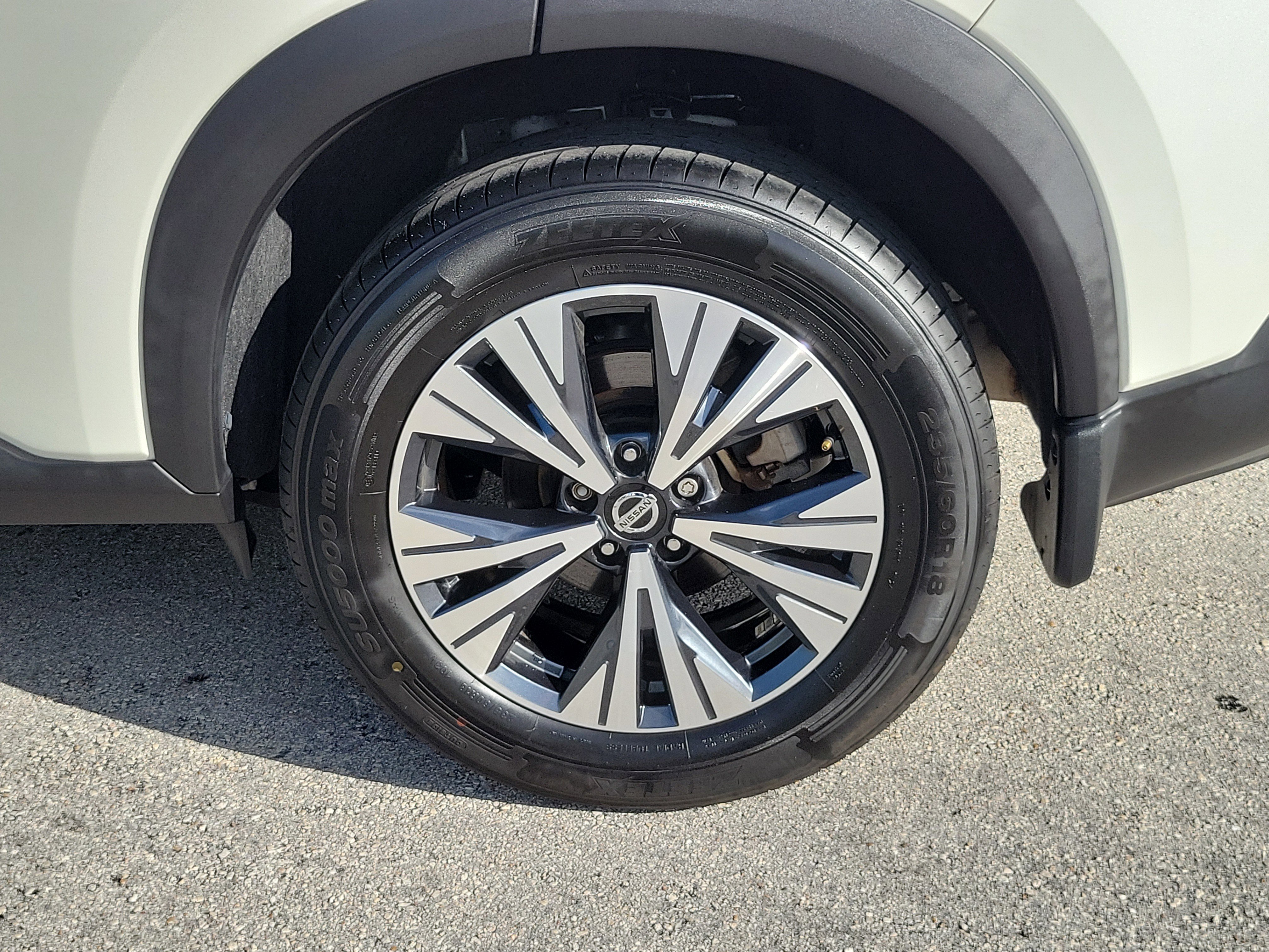 Used 2021 Nissan Rogue SV image 27