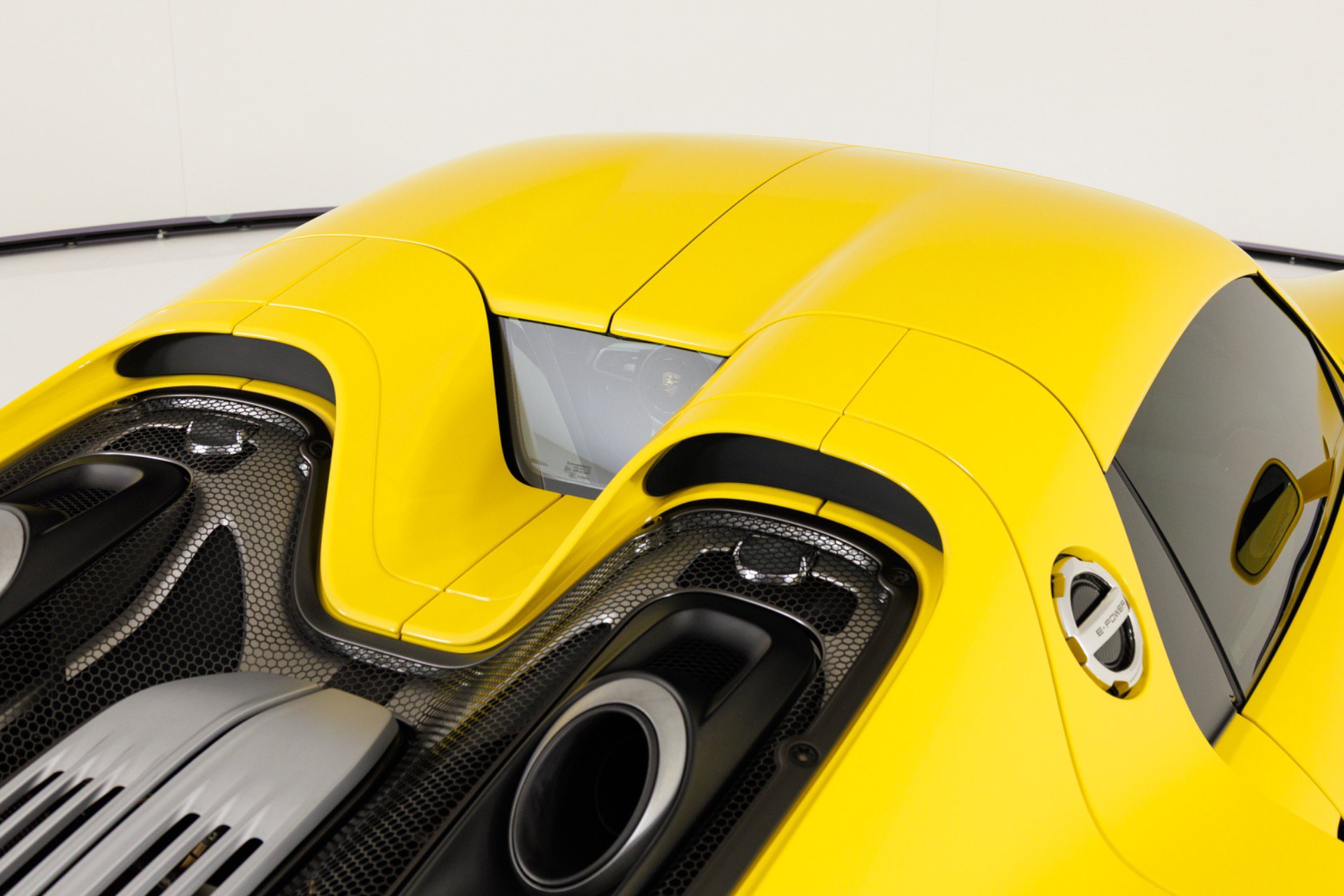 Used 2015 Porsche 918 Spyder AWD/4WD image 61
