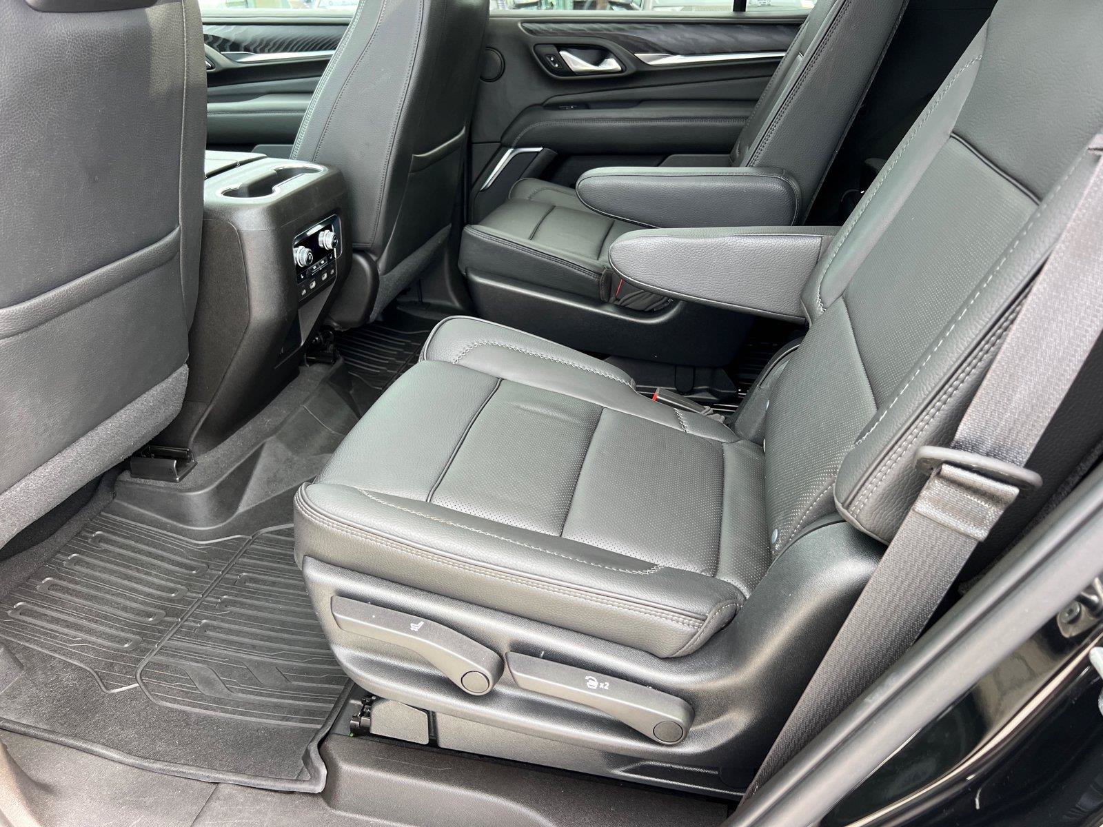 Used 2021 GMC Yukon Denali w/ Denali Premium Package AWD/4WD image 21