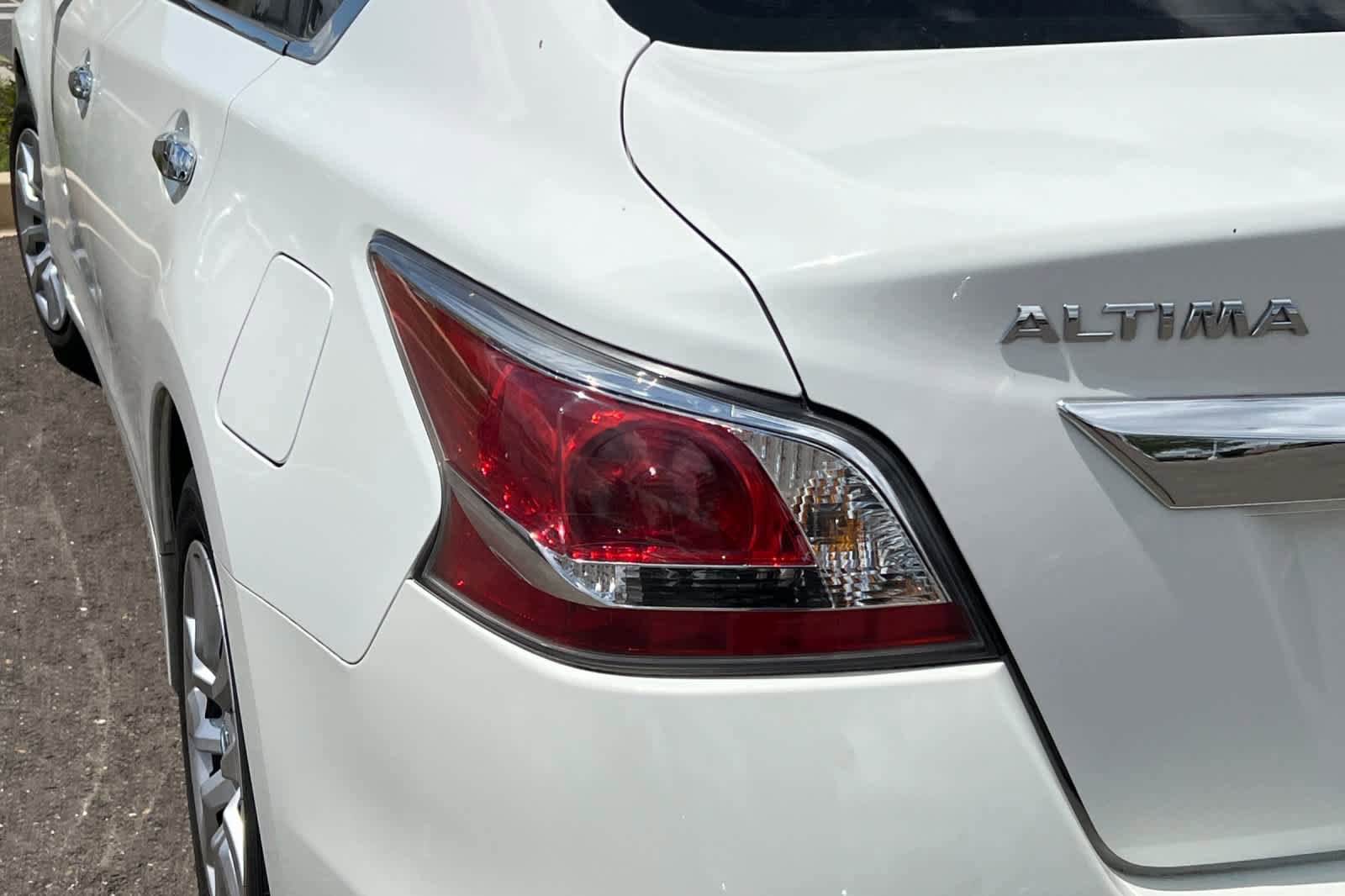 Used 2015 Nissan Altima 2.5 S FWD image 20