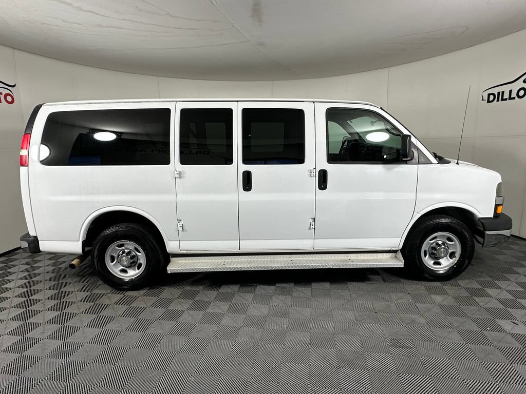 Used 2014 Chevrolet Express 2500 LT w/ LT Preferred Equipment Group RWD image 8