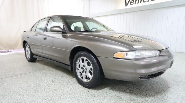 Used 2002 Oldsmobile Intrigue GL w/ Sun & Sound Pkg FWD image 5