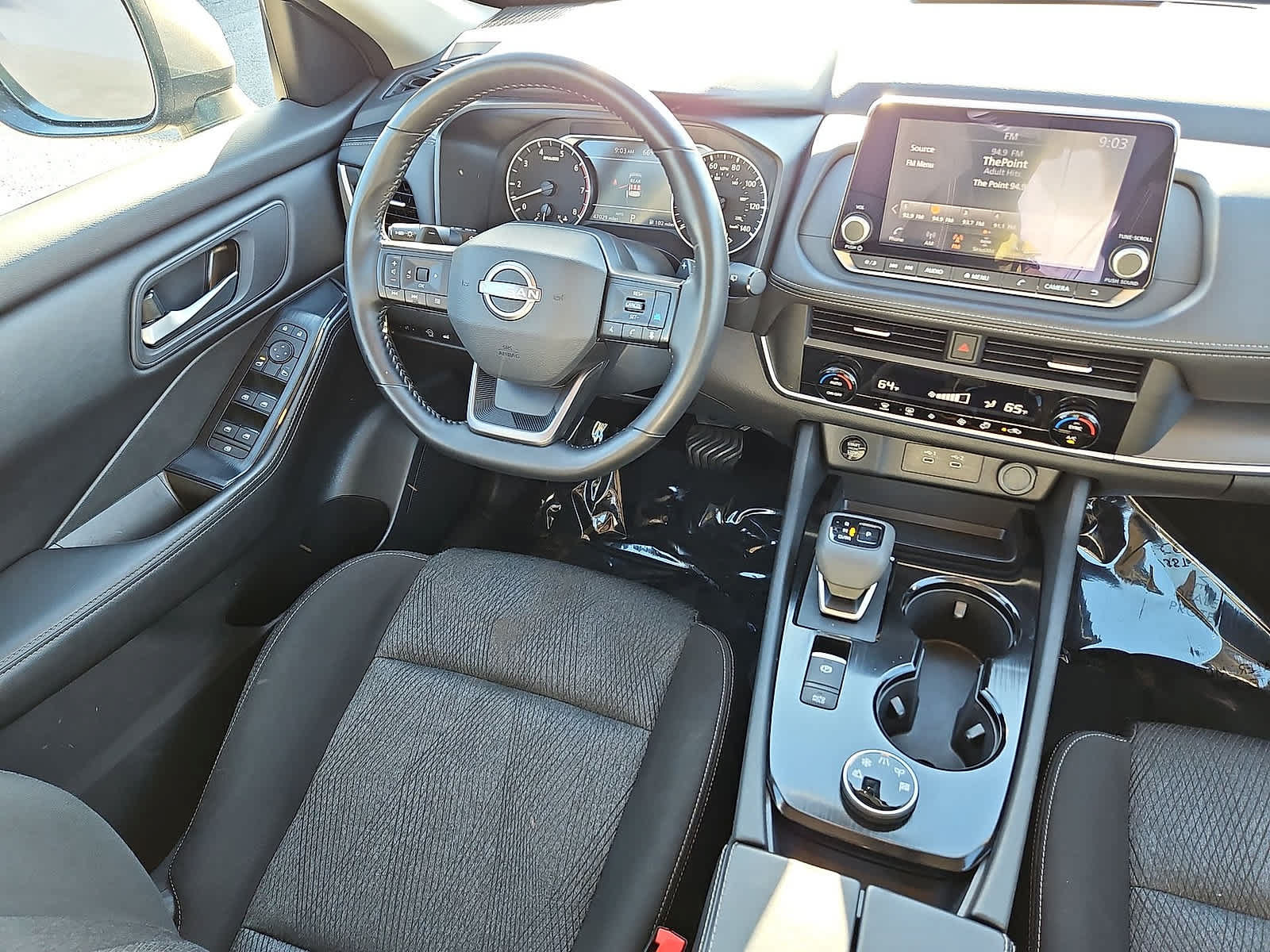 Used 2025 Nissan Rogue SV AWD/4WD image 10