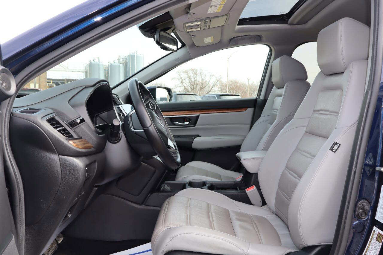 Used 2017 Honda CR-V Touring image 5