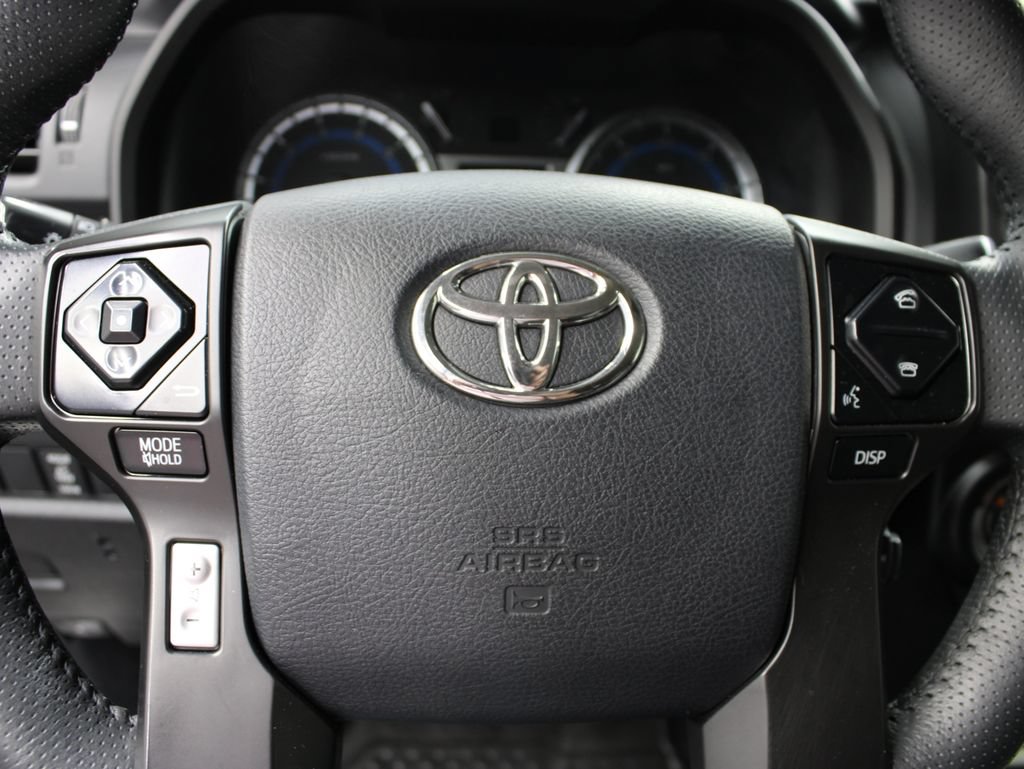 Used 2017 Toyota 4Runner SR5 AWD/4WD image 42