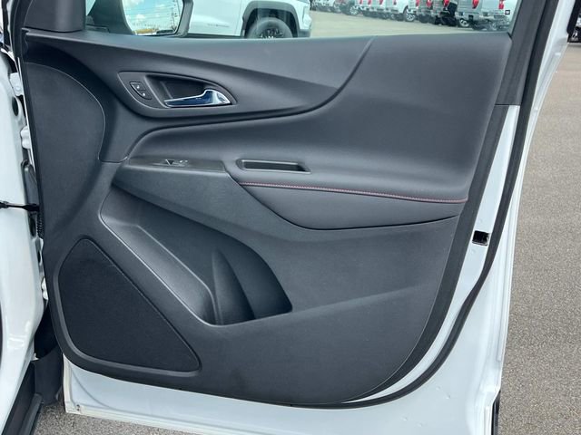 Certified 2022 Chevrolet Equinox RS w/ LPO, Floor Liner Package image 24