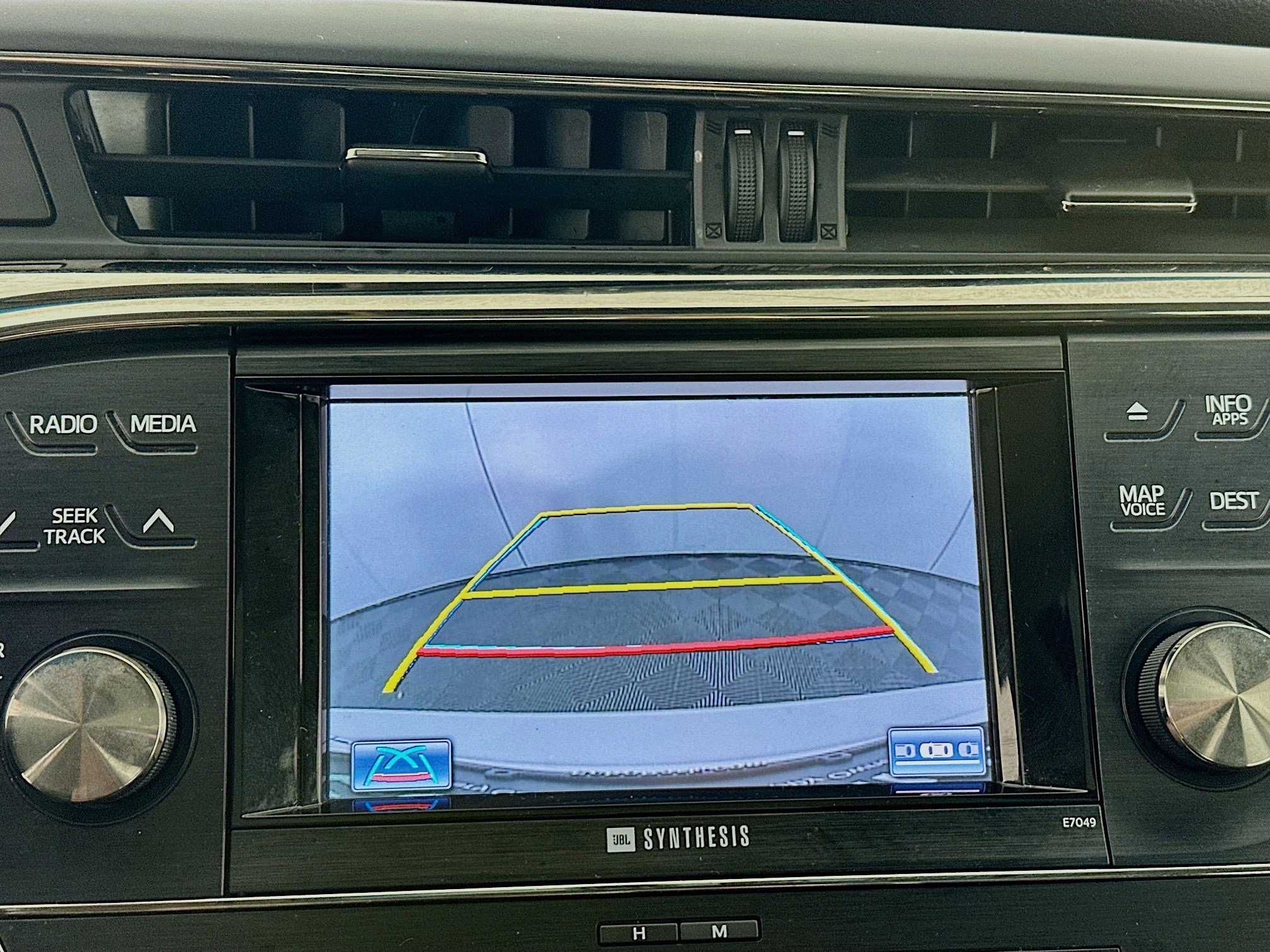 Used 2014 Toyota Avalon Limited image 22