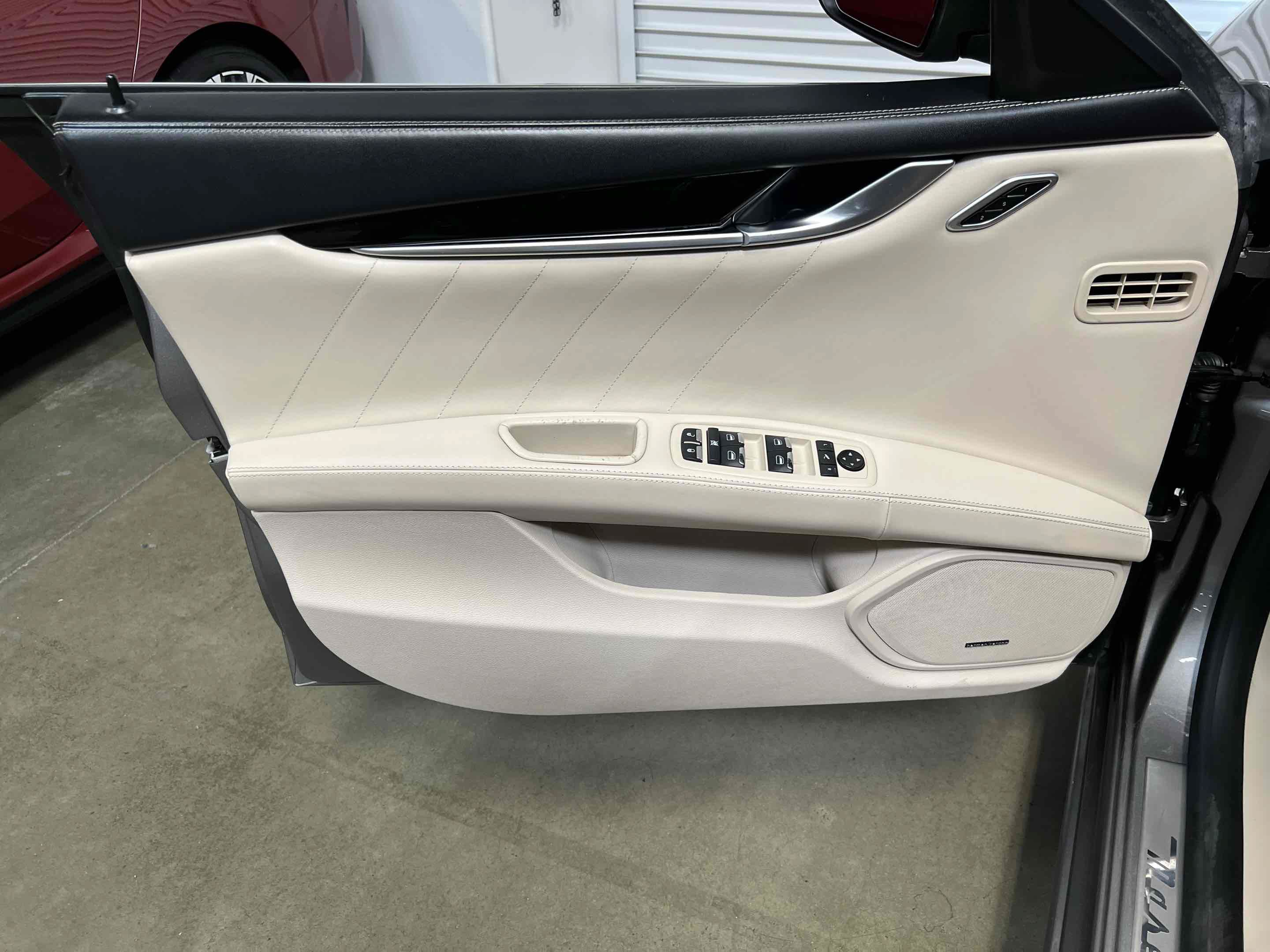 Used 2021 Maserati Ghibli S GranSport RWD image 86