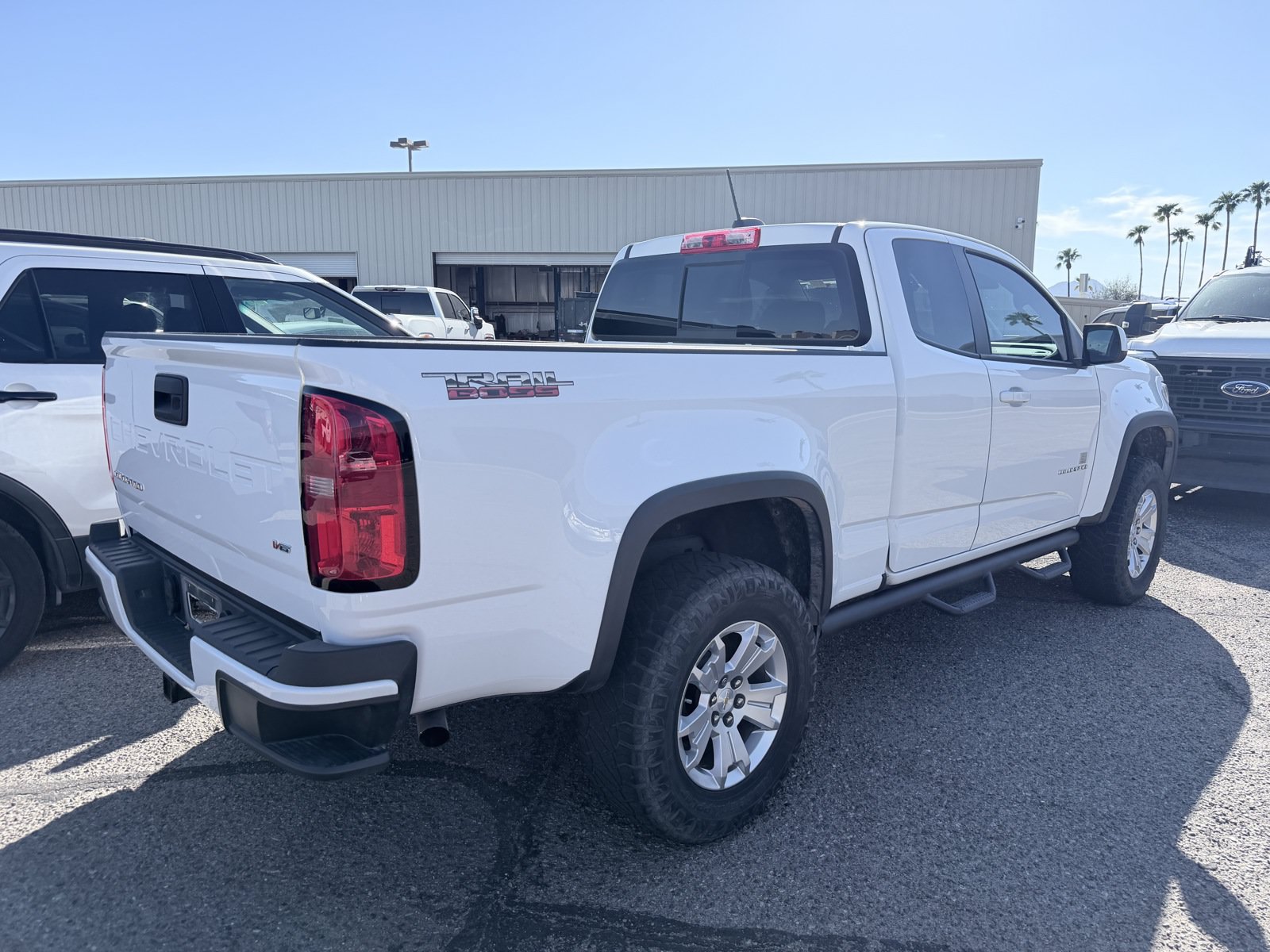 Used 2021 Chevrolet Colorado LT w/ LT Convenience Package RWD image 3
