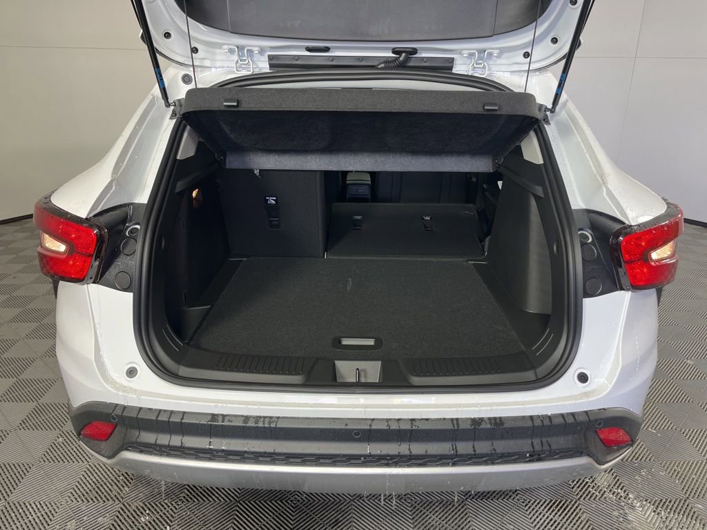 New 2026 Chevrolet Trax LT w/ Driver Confidence Package image 22