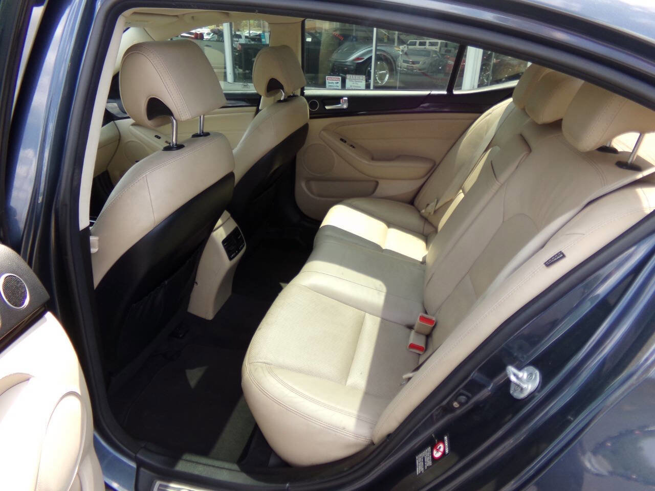 Used 2015 Kia Cadenza Premium w/ Luxury Package FWD image 16
