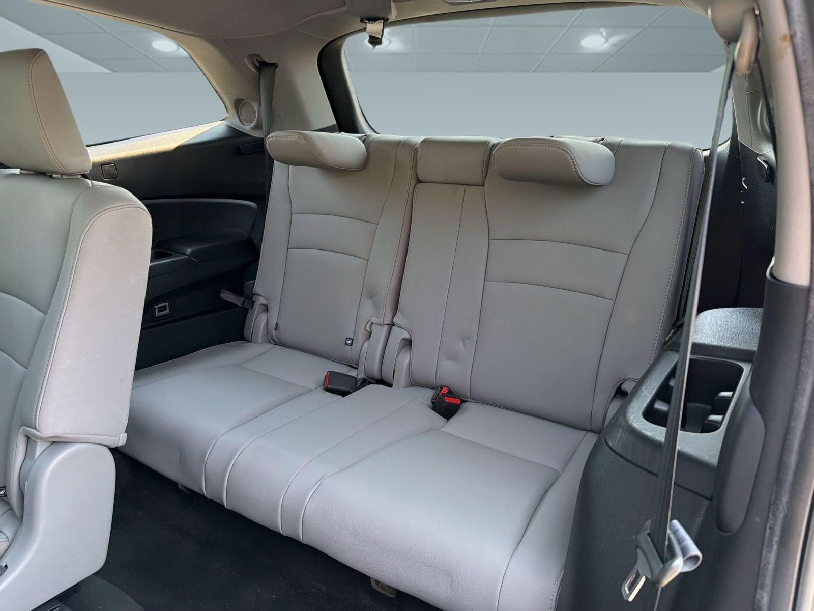 Used 2020 Honda Pilot Touring image 34