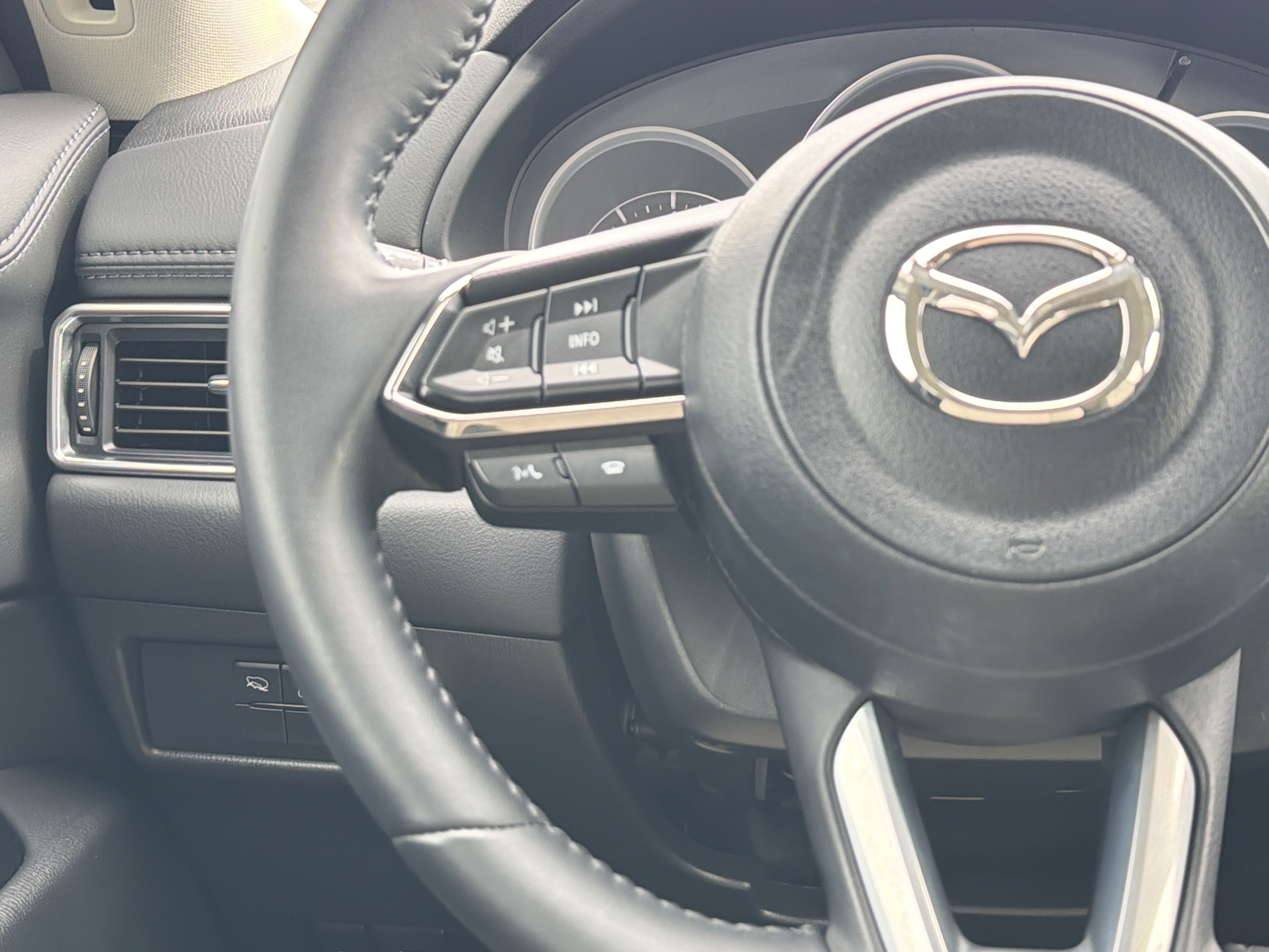 Used 2023 MAZDA CX-5 AWD 2.5 S w/ Select Package image 19