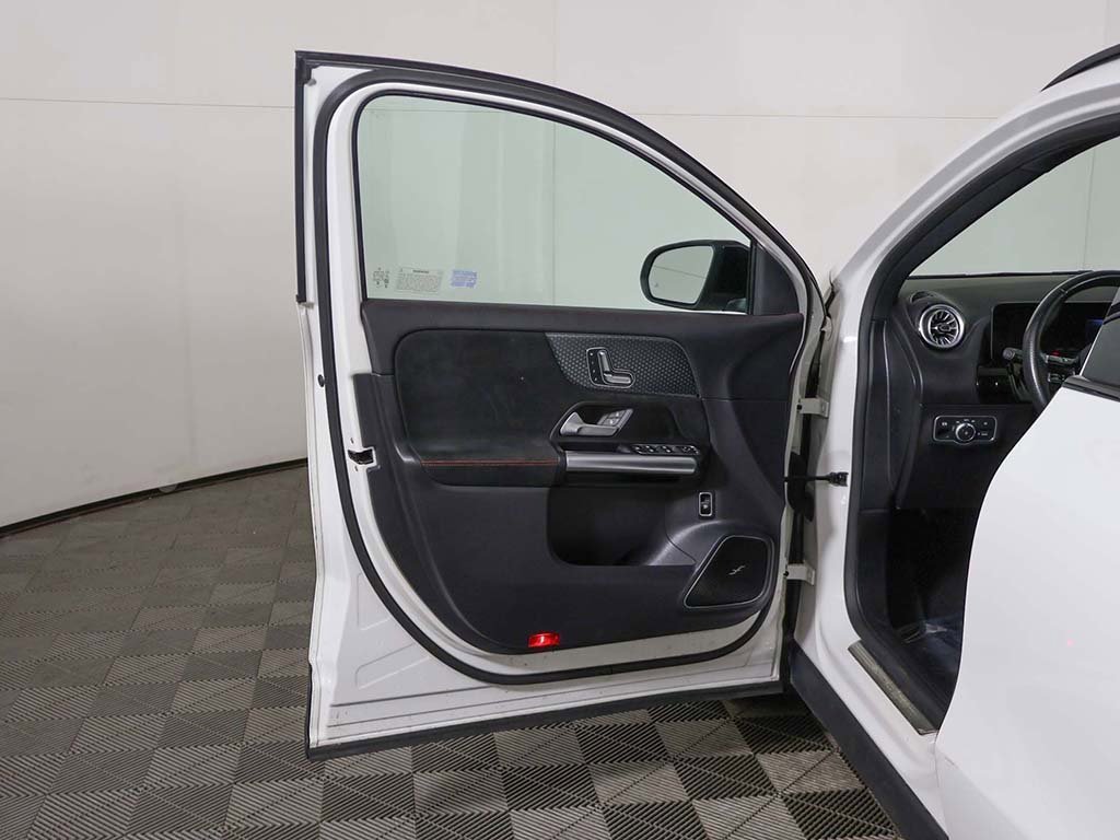 Used 2024 Mercedes-Benz GLA 250 4MATIC image 20