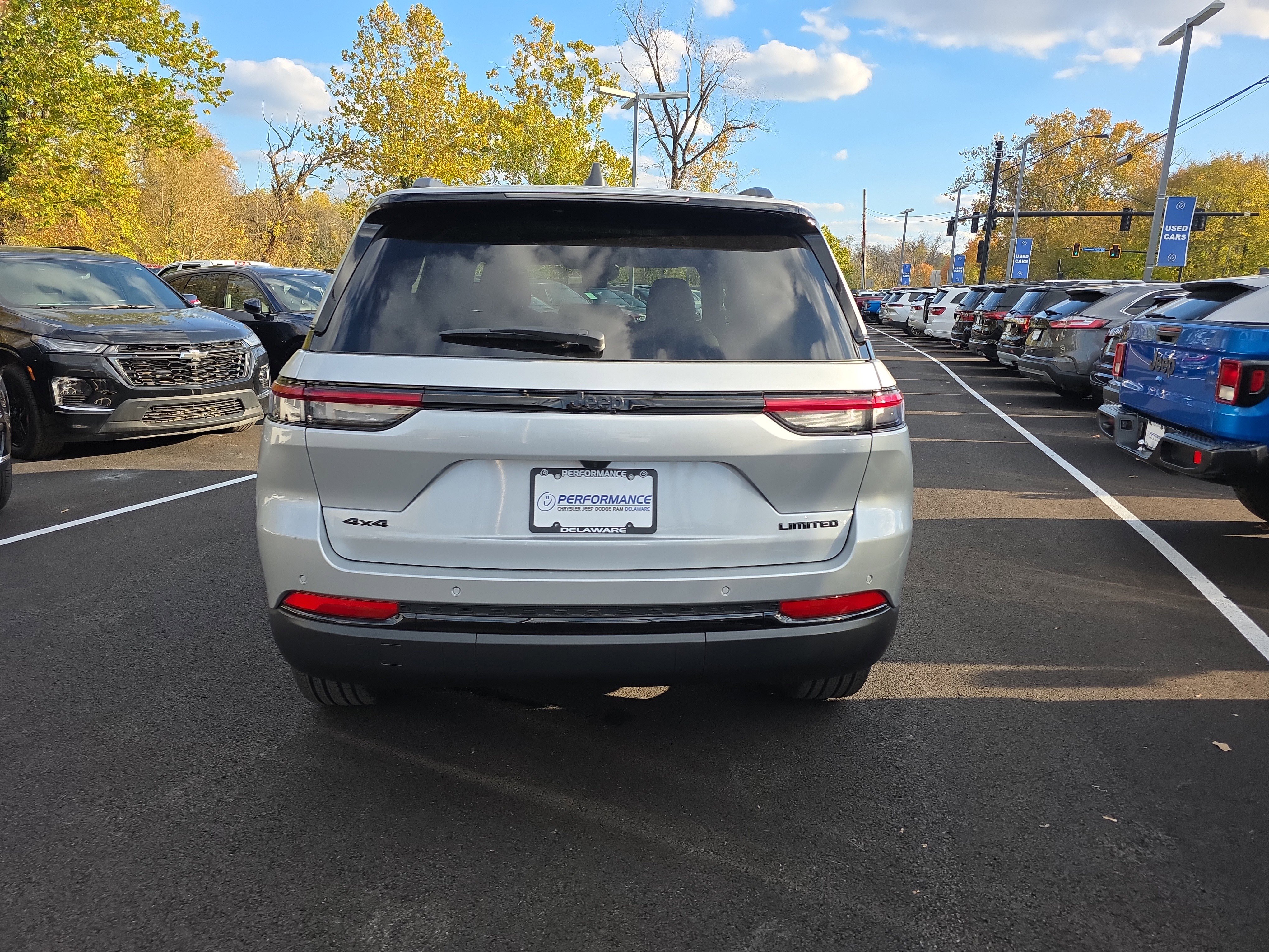 New 2025 Jeep Grand Cherokee Limited w/ Black Appearance Package image 20