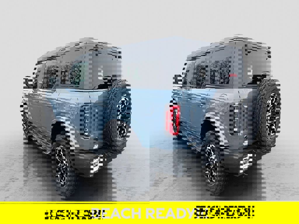 Used 2025 Ford Bronco Outer Banks image 3