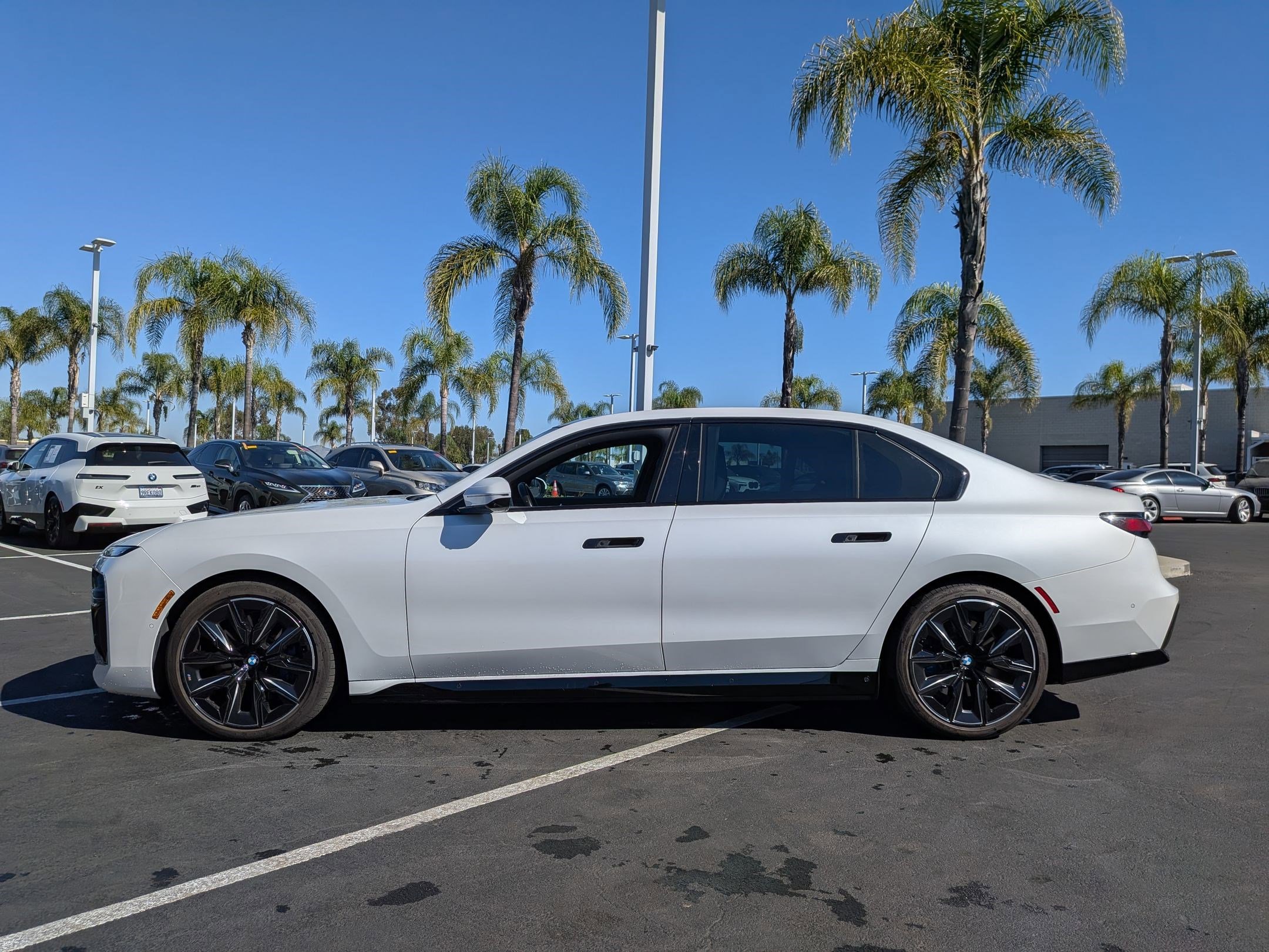 Certified 2023 BMW i7 xDrive60 image 7
