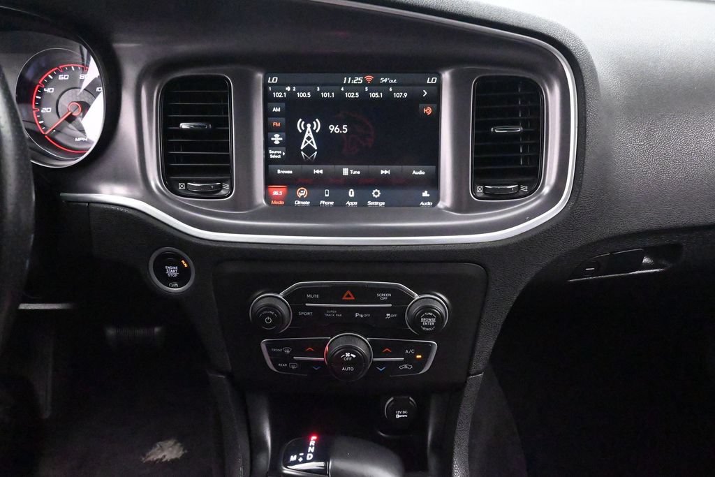 Used 2022 Dodge Charger SXT w/ Blacktop Package AWD/4WD image 25