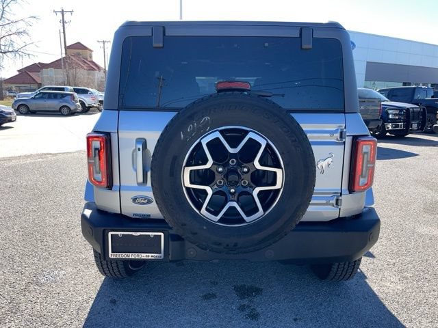 New 2024 Ford Bronco Outer Banks AWD/4WD image 4