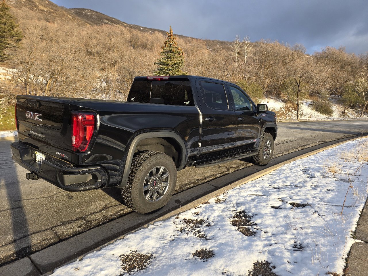 Used 2025 GMC Sierra 1500 AT4X image 7