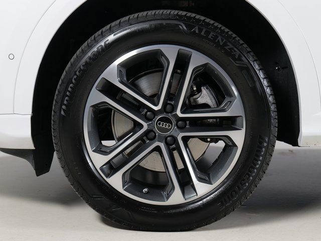 Used 2025 Audi Q5 Premium w/ Convenience Package AWD/4WD image 31