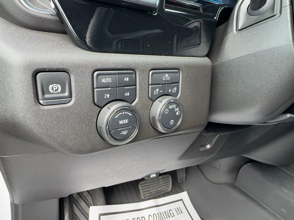 Certified 2024 Chevrolet Silverado 1500 LT AWD/4WD image 19