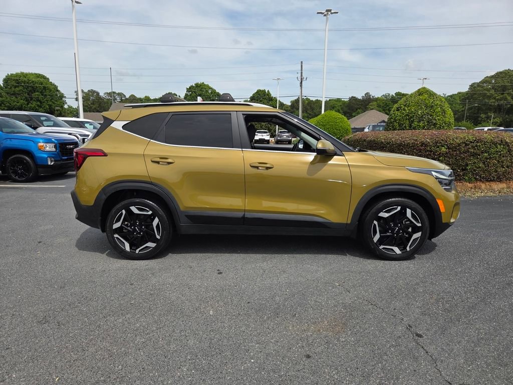 Used 2024 Kia Seltos SX w/ SX Sunroof Package AWD/4WD image 13