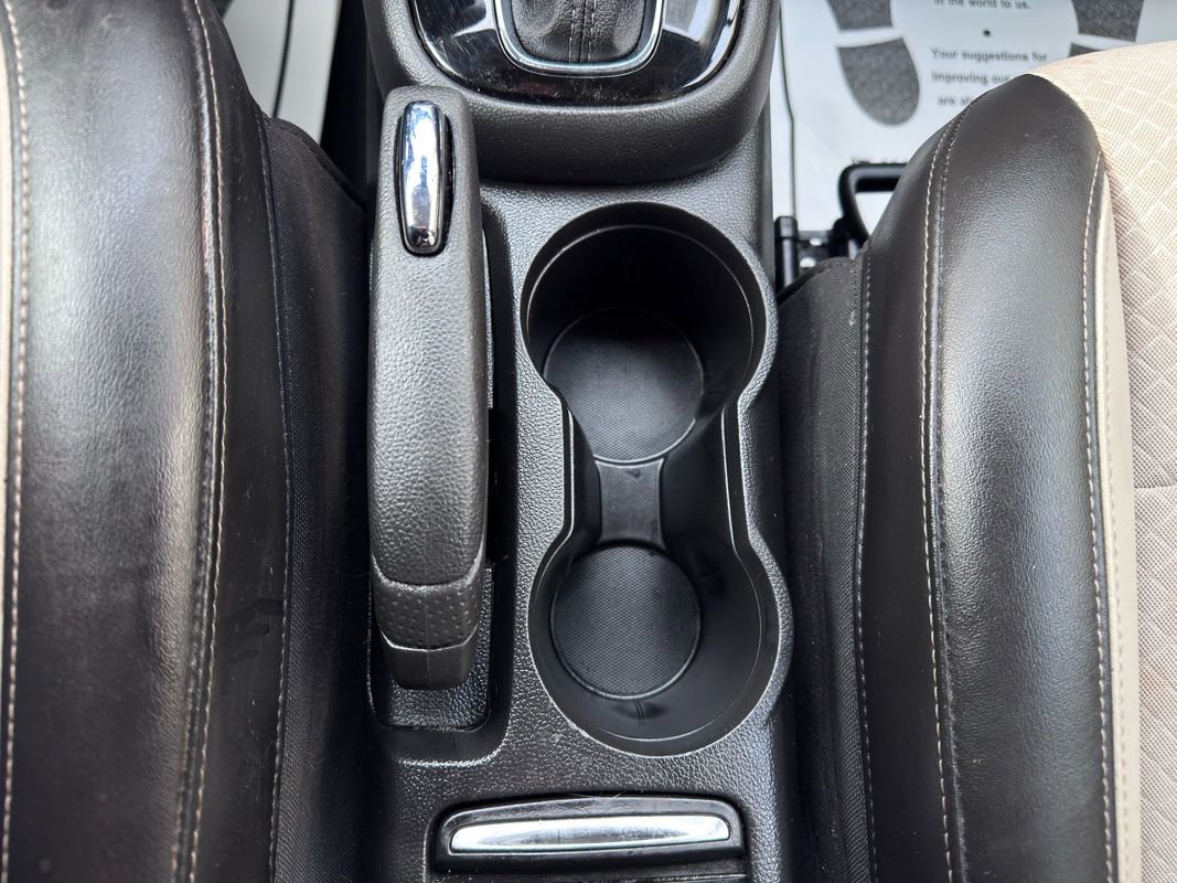 Used 2021 Buick Encore Preferred image 26