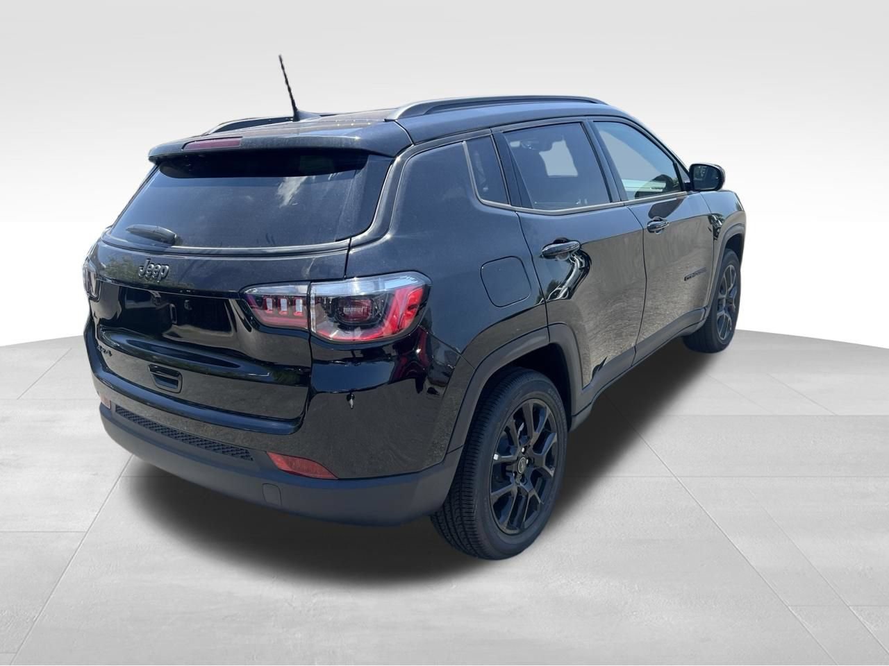 New 2026 Jeep Compass Latitude AWD/4WD image 5