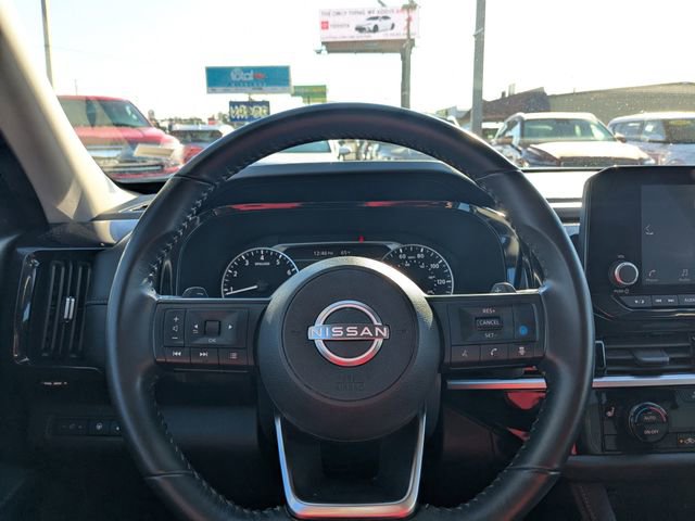 Used 2025 Nissan Pathfinder SV image 22