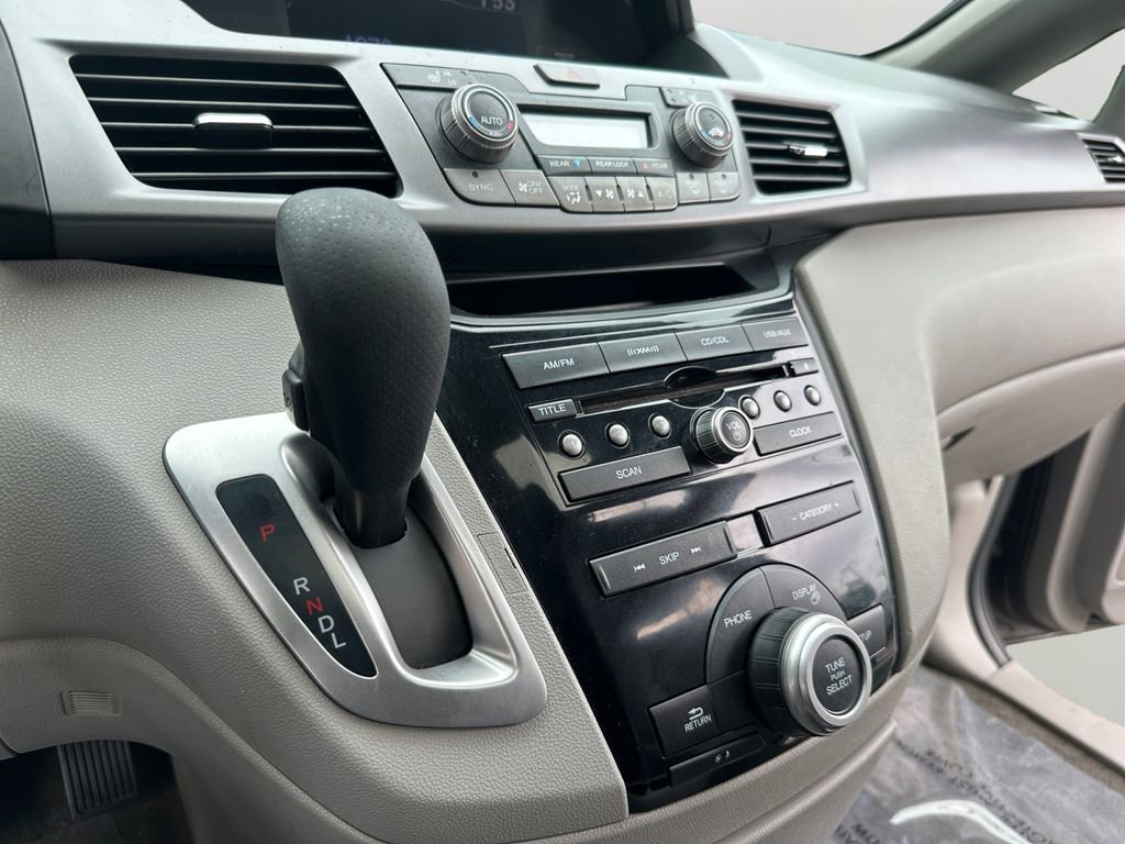 Used 2011 Honda Odyssey EX-L image 19