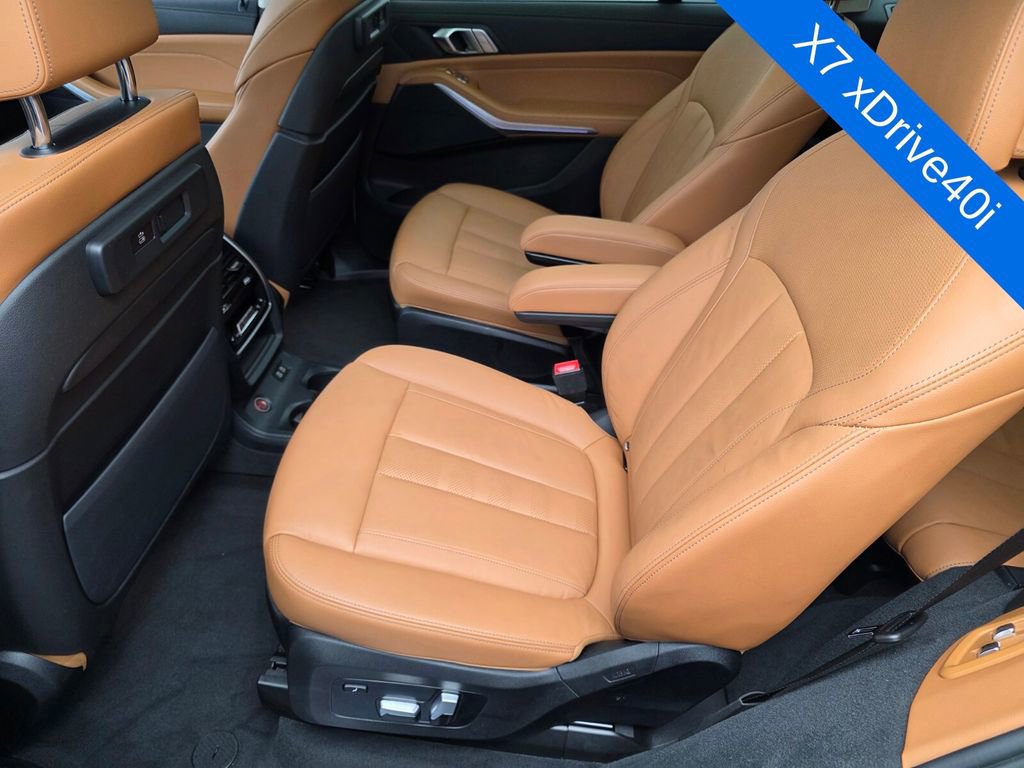 Used 2022 BMW X7 xDrive40i w/ Premium Package image 14