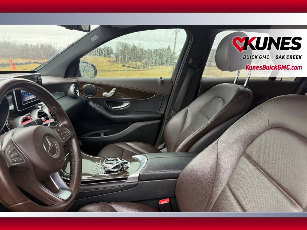 Used 2018 Mercedes-Benz GLC 300 w/ Premium Package image 5