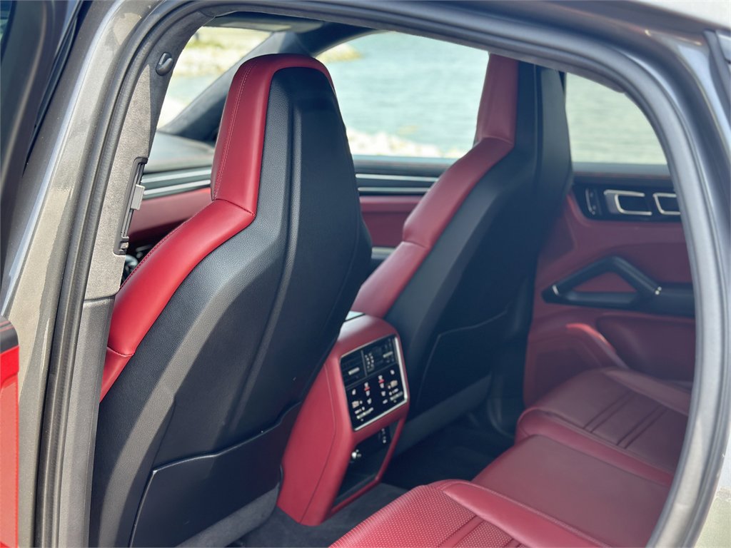 Used 2022 Porsche Cayenne GTS image 20