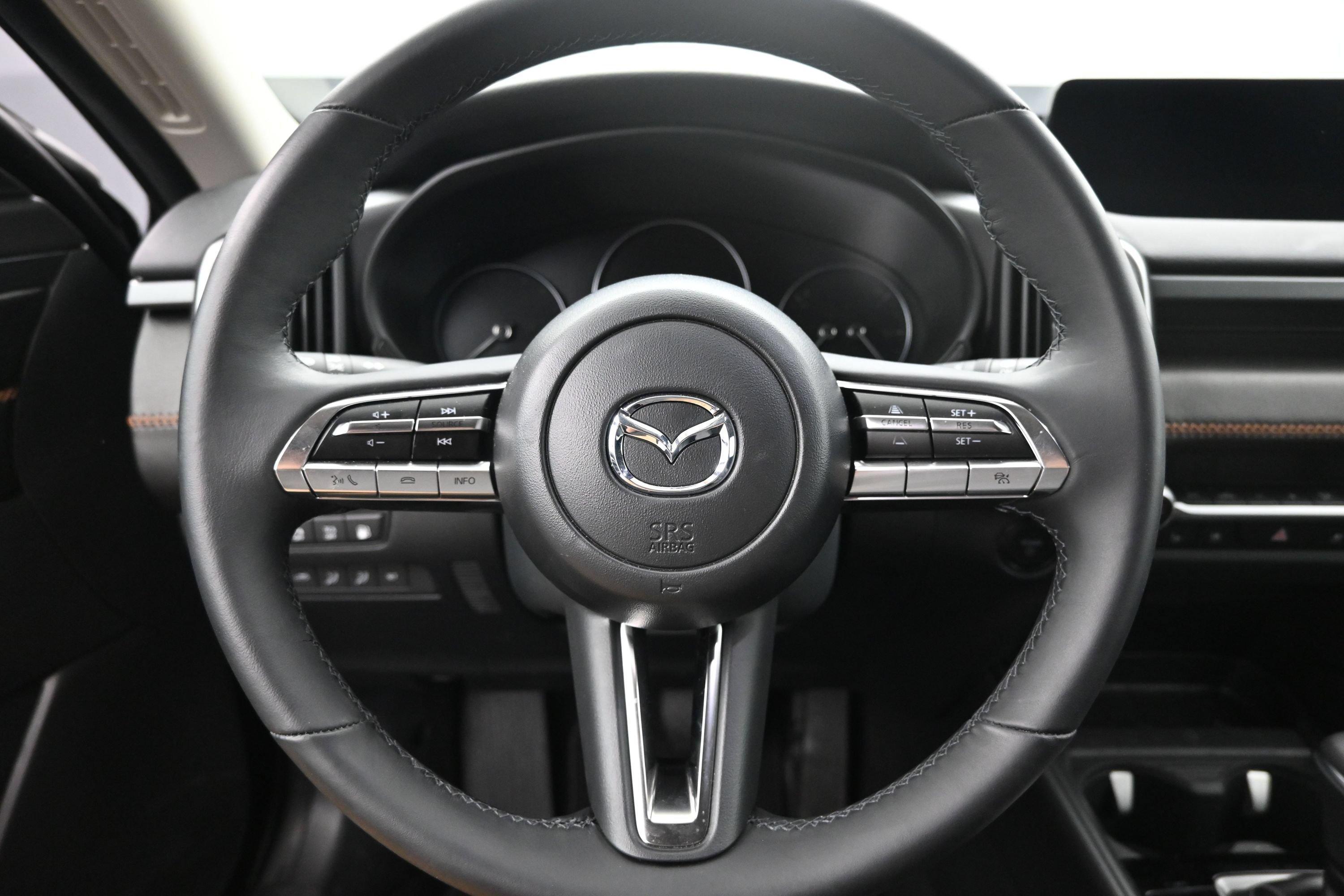 Used 2026 MAZDA CX-50 AWD 2.5 Hybrid w/ Cargo Package image 13