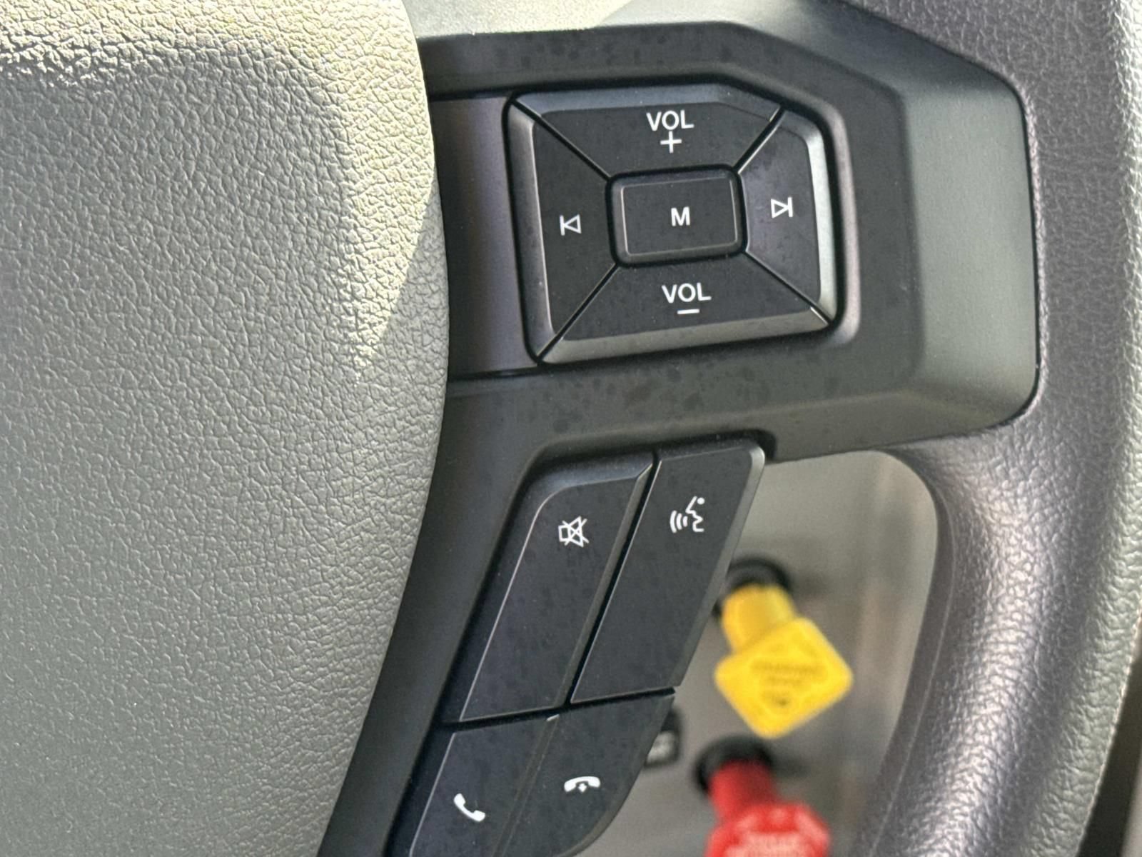 Used 2025 Ford F650 2WD Regular Cab Super Duty image 29