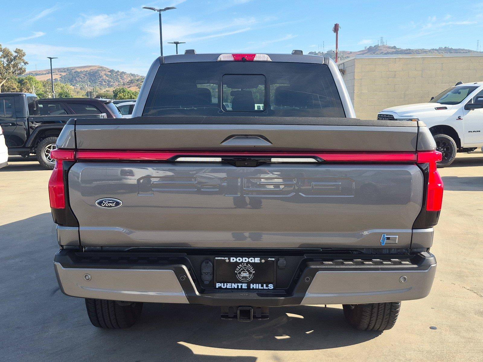 Used 2022 Ford F150 Lightning Lariat AWD/4WD image 5