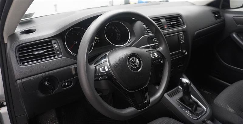 Used 2016 Volkswagen Jetta S FWD image 11