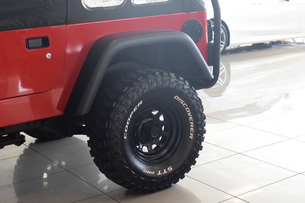 Used 2004 Jeep Wrangler SE AWD/4WD image 16