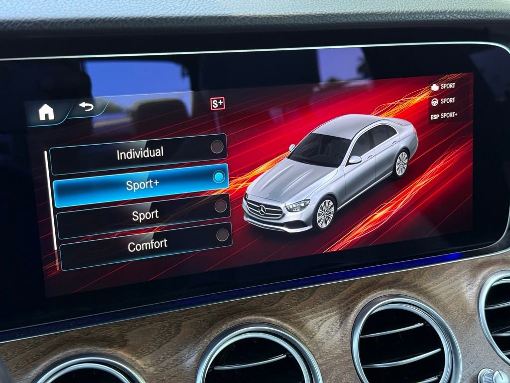 Used 2022 Mercedes-Benz E 350 Sedan image 7