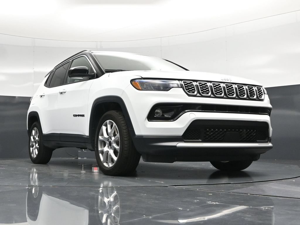 Used 2025 Jeep Compass Limited AWD/4WD image 56
