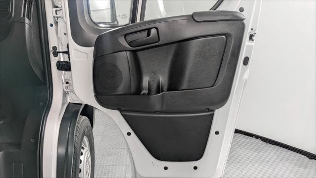 Used 2025 RAM ProMaster 2500 w/ U-Haul Equipment Group FWD image 18