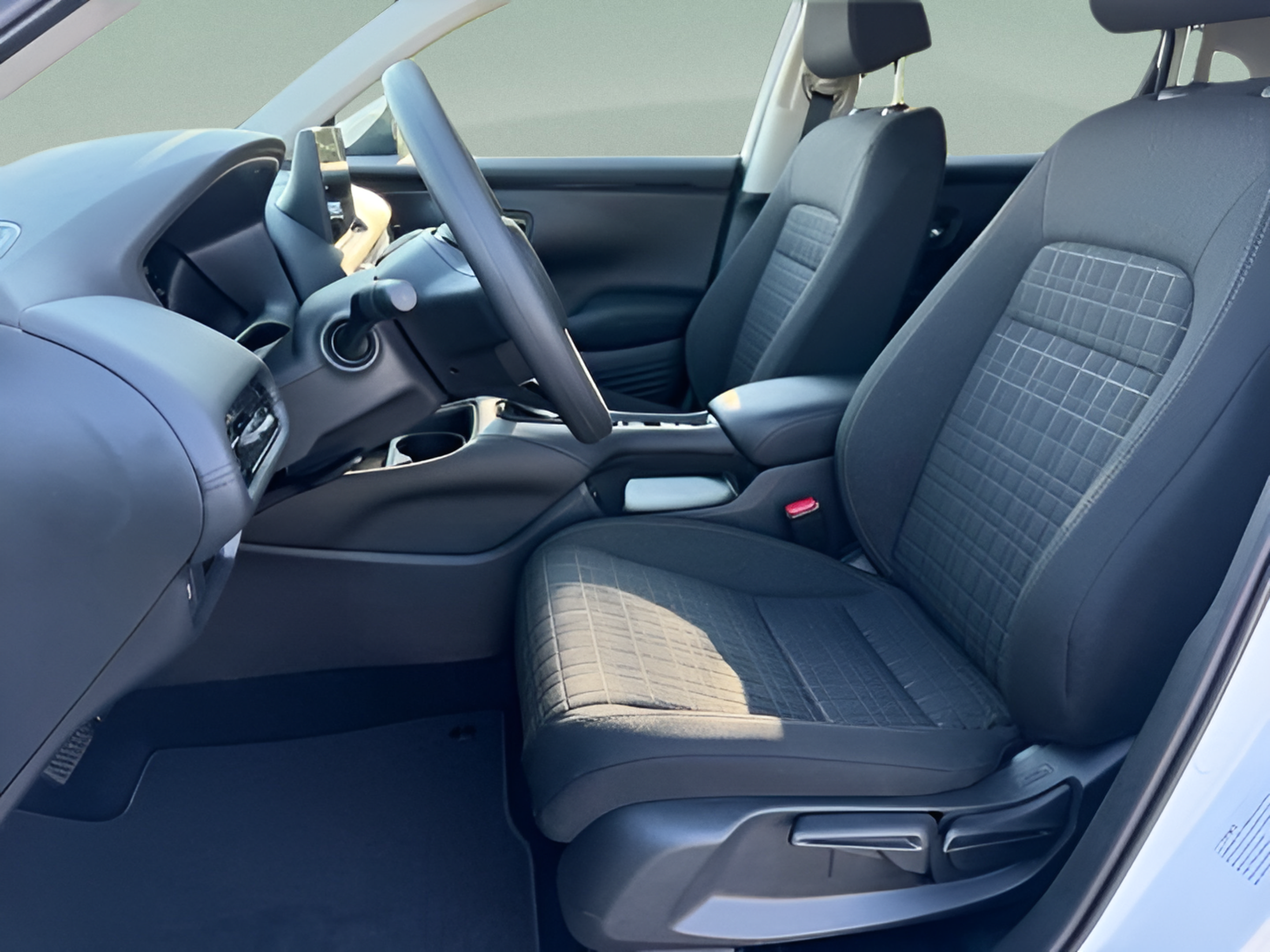New 2027 Honda HR-V LX image 22