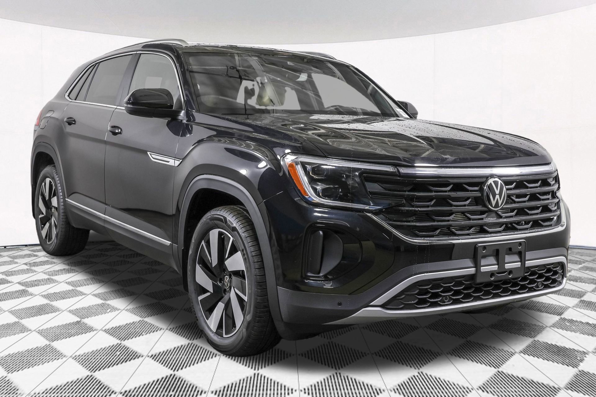 New 2026 Volkswagen Atlas Cross Sport SEL image 9
