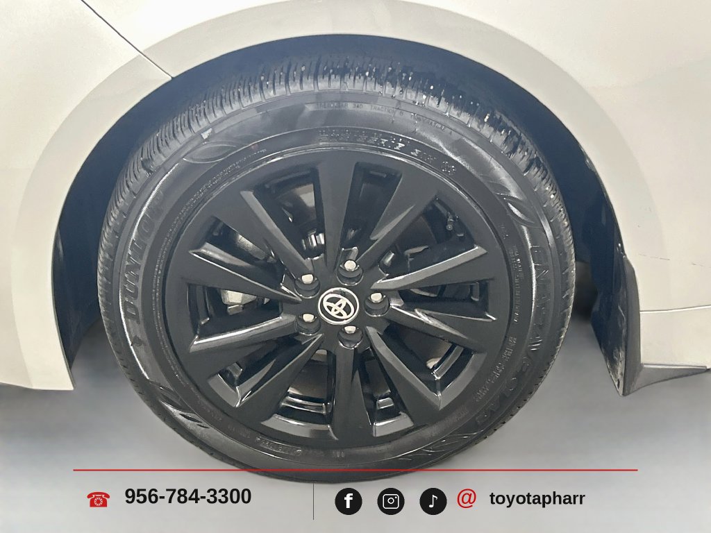 Used 2026 Toyota Corolla SE FWD image 28