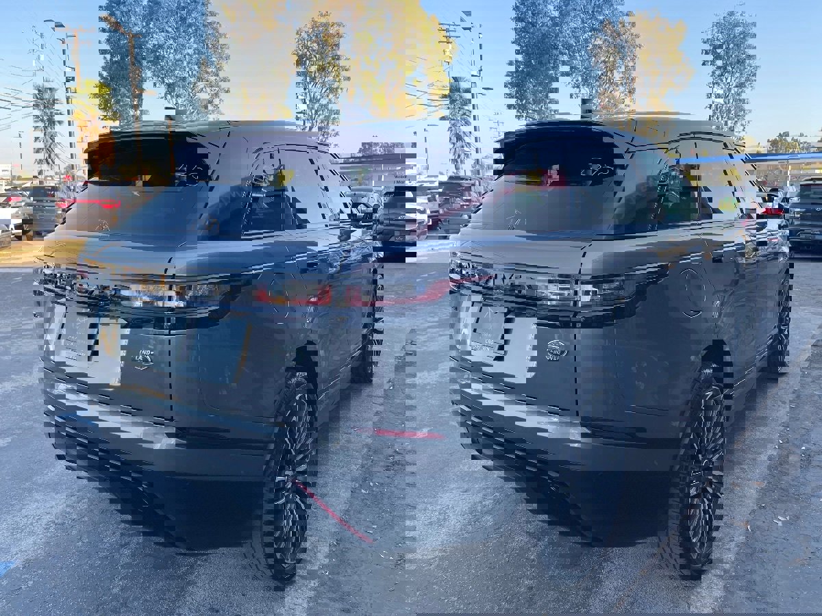 Used 2019 Land Rover Range Rover Velar S image 5