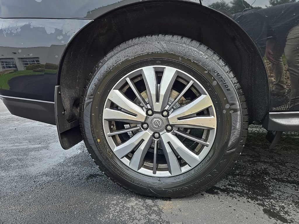 Used 2020 Nissan Pathfinder S AWD/4WD image 10