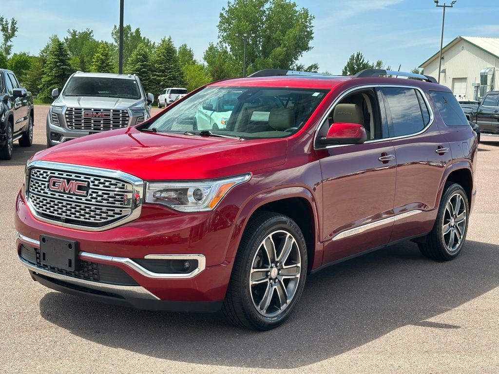Used 2019 GMC Acadia Denali w/ Technology Package AWD/4WD image 4